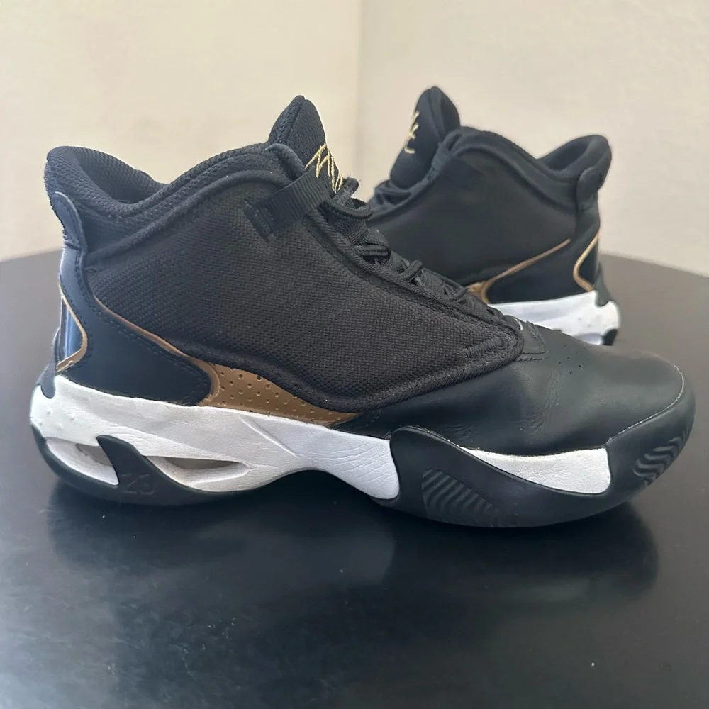 Jordan Max Aura